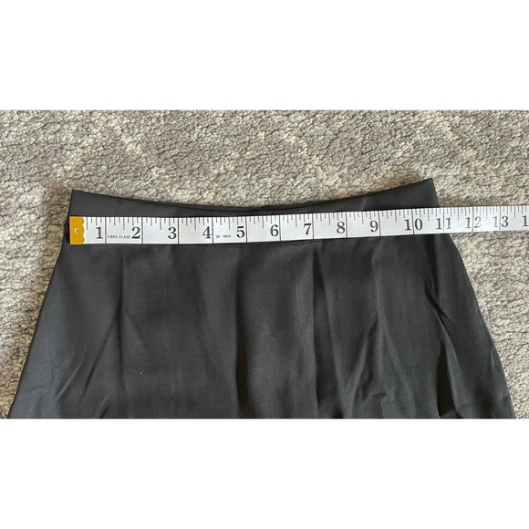 H&M Womens S Shapewear Black Mid-Thigh Short Stretch NWT L1 - Picture 4 of 7